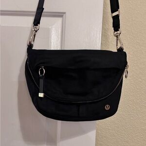 Lululemon festival Black Crossbody Bag 5L